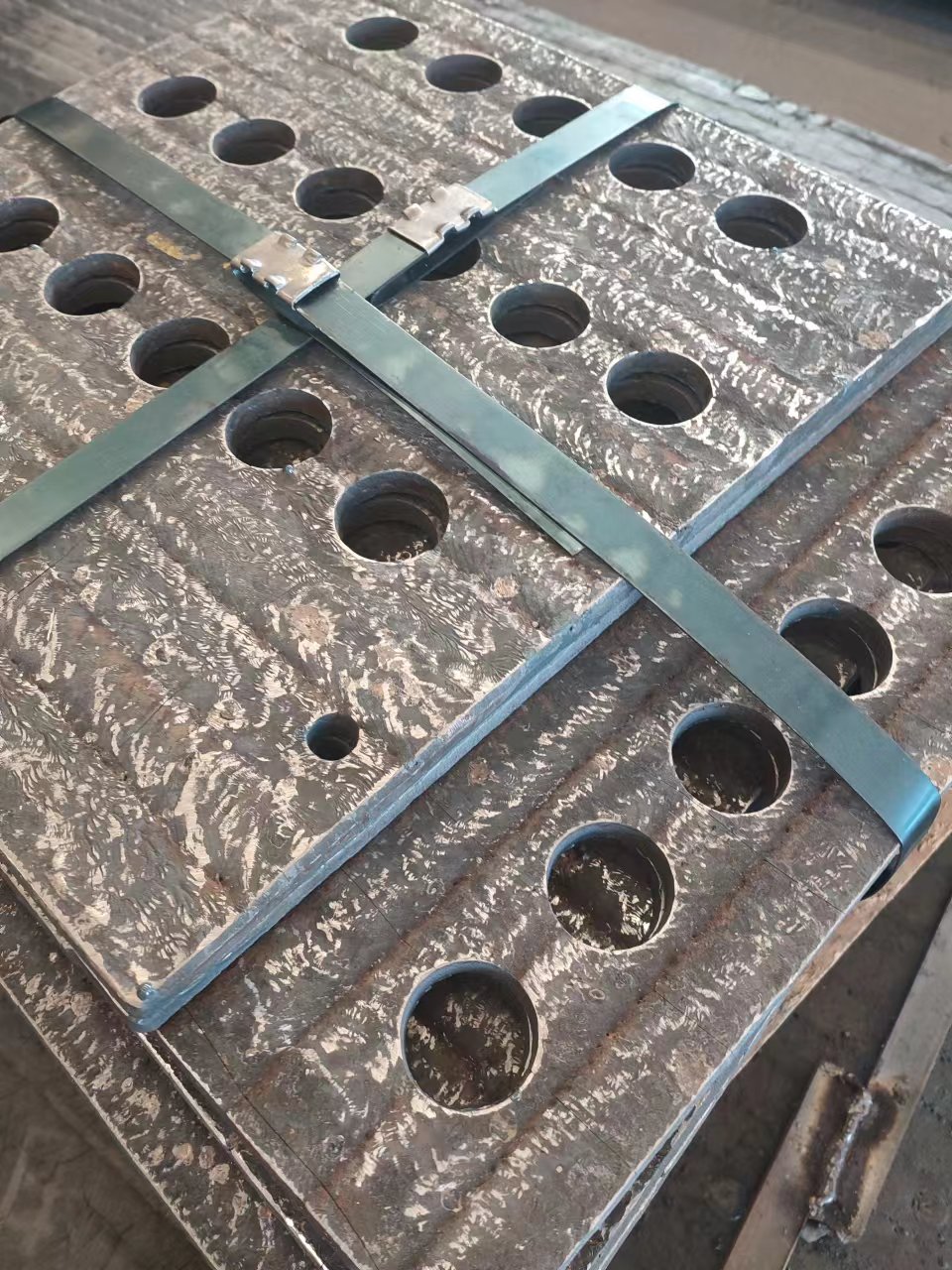 西藏耐磨板切割