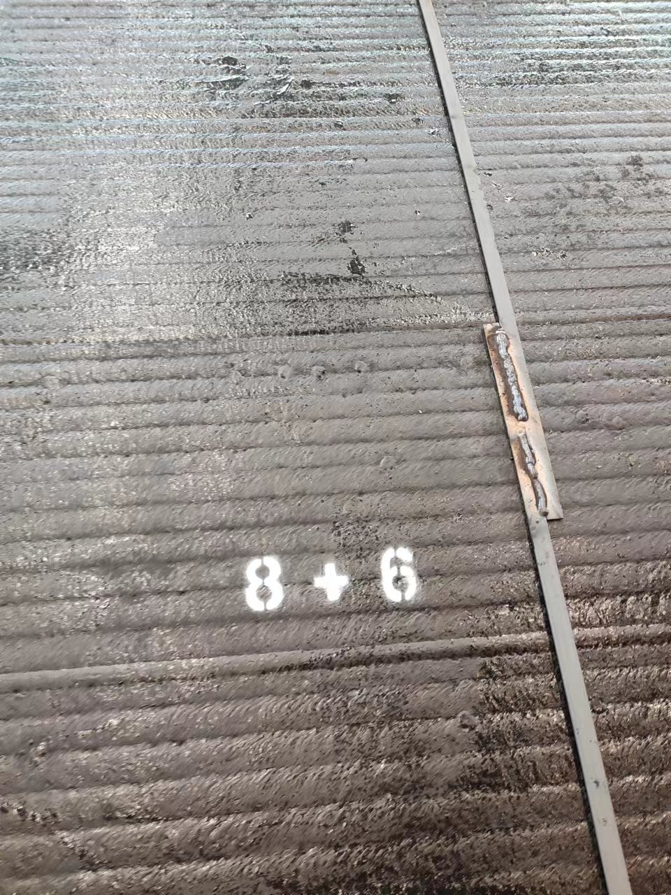 西藏4+8+4耐磨板，双面焊耐磨板