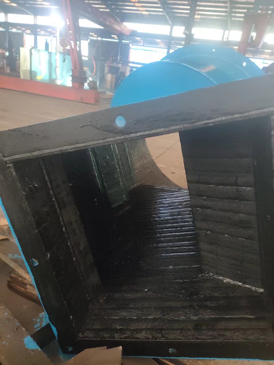 西藏耐磨方变圆堆焊耐磨板