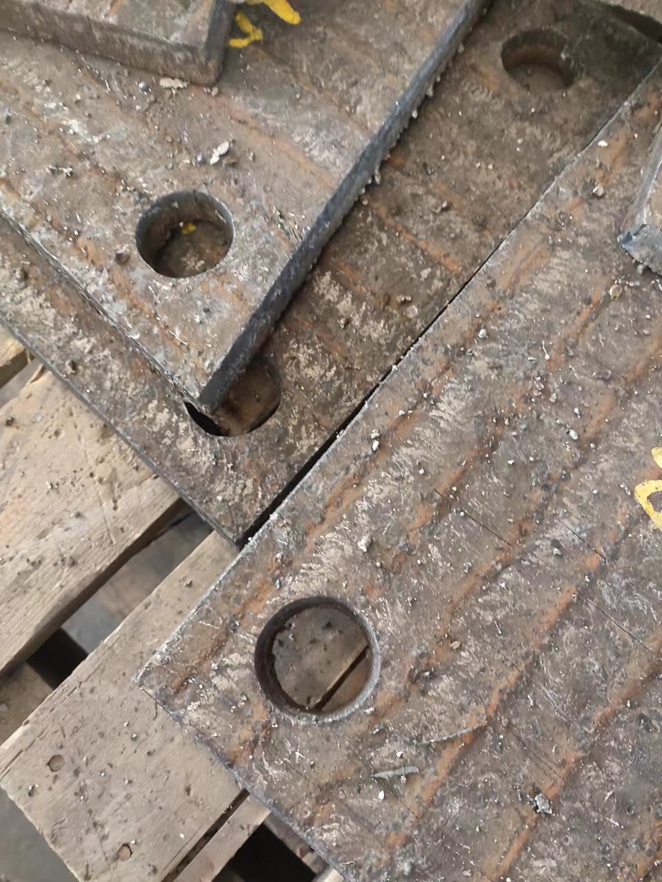 西藏堆焊耐磨板